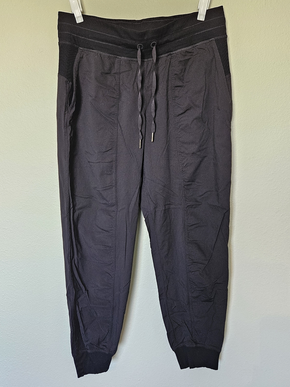lululemon athletica Black Women's Dance Studio Joggers Sz 10